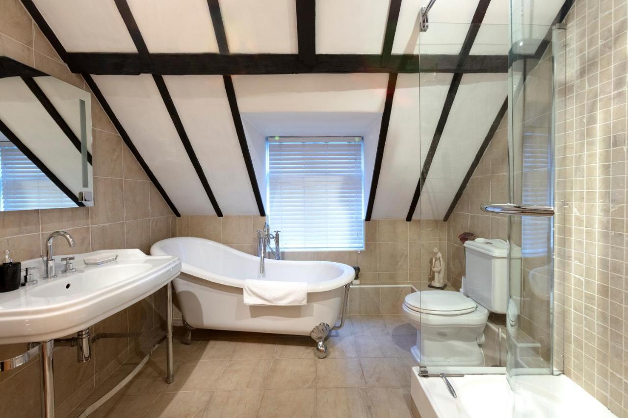 Villa Luxury Eton House, 5 Minute Walk To Windsor Castle Extérieur photo
