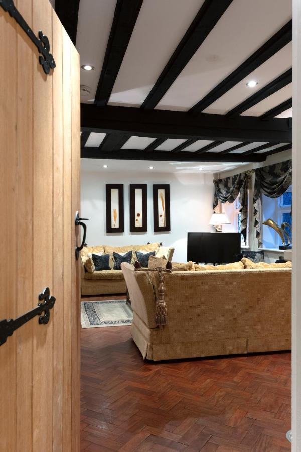 Villa Luxury Eton House, 5 Minute Walk To Windsor Castle Extérieur photo